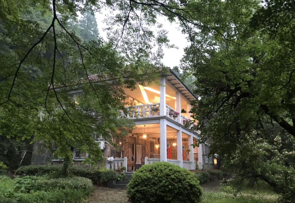 蔓庭花园・View 观景度假别墅（莫干山风景区店） — 外观实拍，独栋包栋 可住 18 人