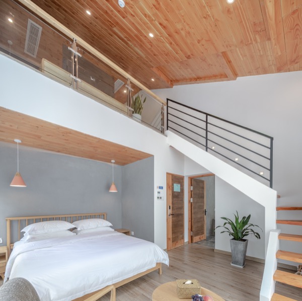 莫干山栖香记别墅 · 听风loft家庭房