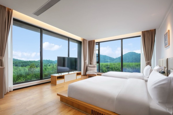 南雅·花海泳池环山Villa美宿 · 270°山景~榻榻米家庭房-301悦心